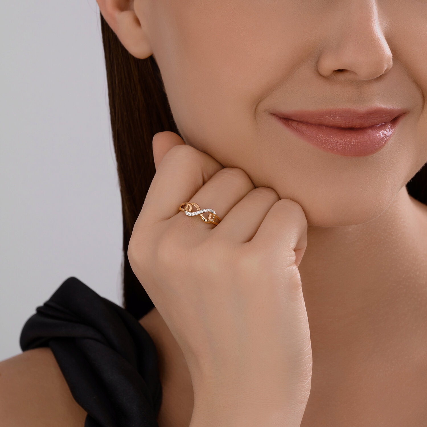 Gold Sokolov ring with zirconia - image 3
