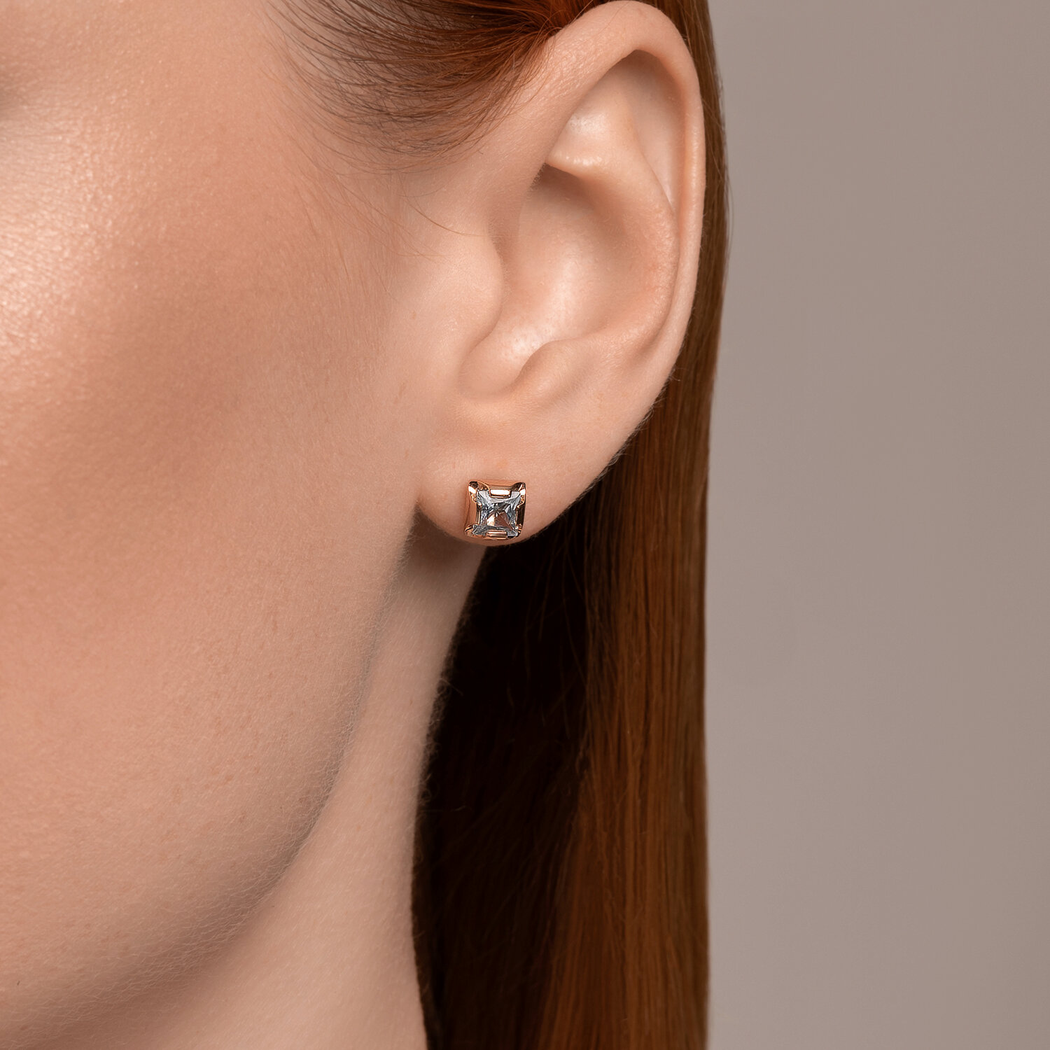 Sokolov gold earrings with topaz - image 3